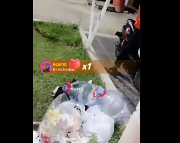 Driver Ojol Kaget Ditawarin ML Bertiga Hot Indo