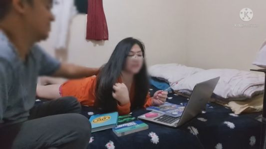 Bokep Indo Aku Sedang Belajar Tapi Kakakku Membuatku Bercinta