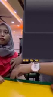 ukhti di paksa pamerin nenen ditempat umum [linktr.ee/kumpulanku]