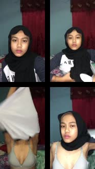 Hijab hitam lagi sange