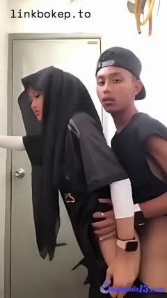 Dedek Hijab Ngga Tahan Terpaksa Ngeue Di Fitting Room – Bokep indo